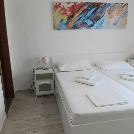 Apartman I Soba Nina Supetar