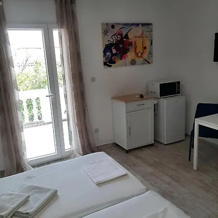 Apartman I Soba Nina Appartement Supetar